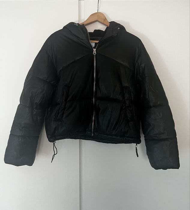 Зимно кожено яке Bershka, с леки забележки