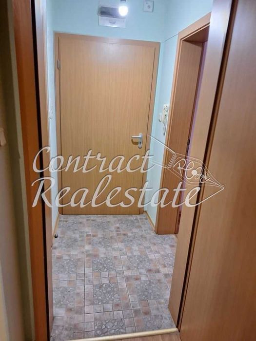 Двустаен Необзаведен Погребите !