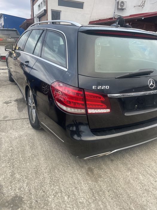 Ușă dreapta spate Mercedes E class W 212  Break Facelift 2015