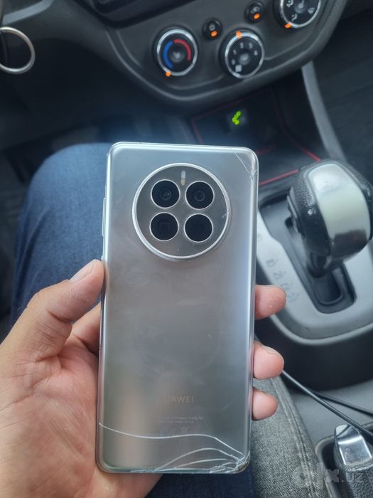 Huawei mate 50 flagman