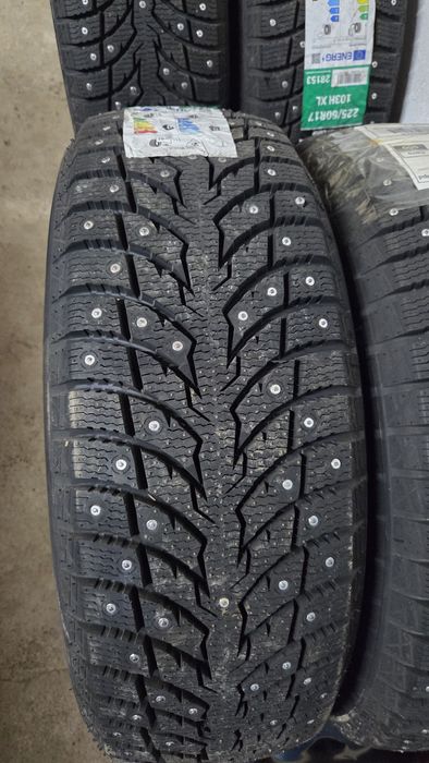 Шины зимние, шипованные