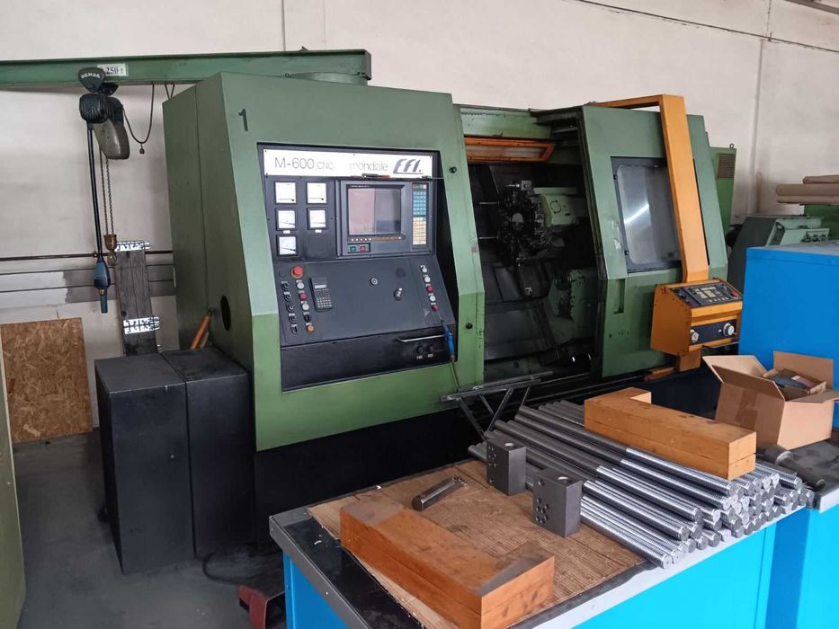 Цифров струг Mondiale M-600 CNC