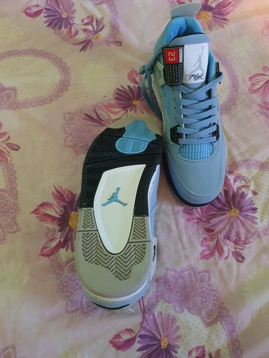 Jordan 4 University blue 43