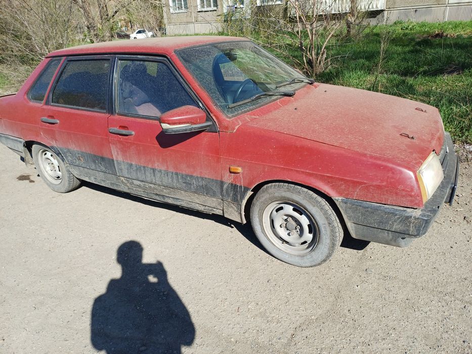 Продам две машины ваз 21099