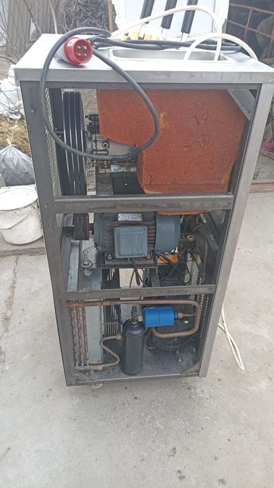 Фрейзер (фригмат)380 мороженный аппарат Feruzer (frigmat)380 muzqaymoq