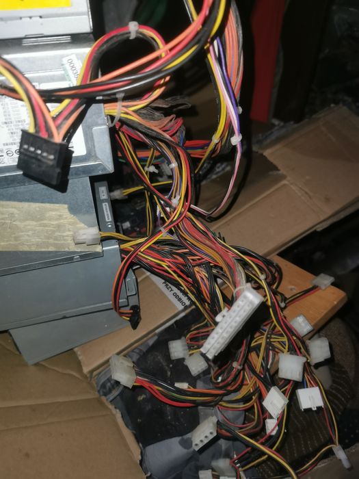 Sursă PC veche   – 5 lei/buc