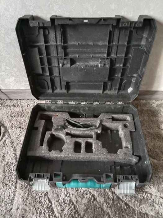 Лазерный нивелир, шуруповёрт