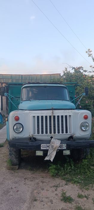 Gaz 53 samasval sotiladi