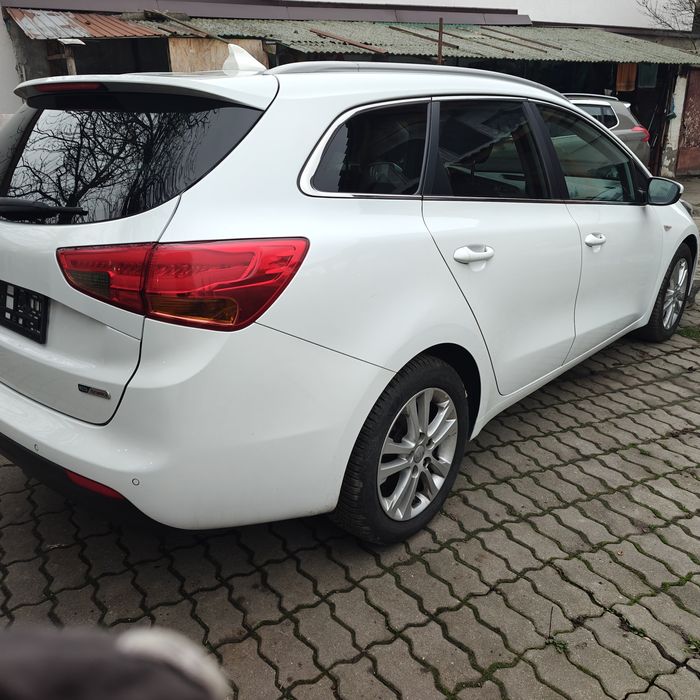 Kia CEED 2015  1.6 crdi  alb perlat