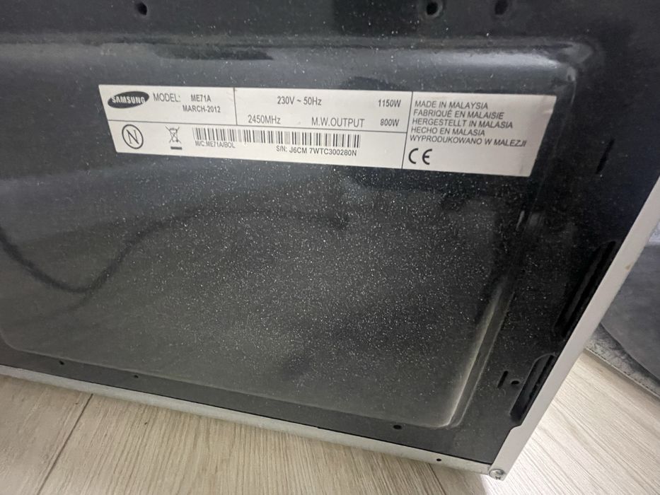 Vand cuptor microunde Samsung ME71A 800w