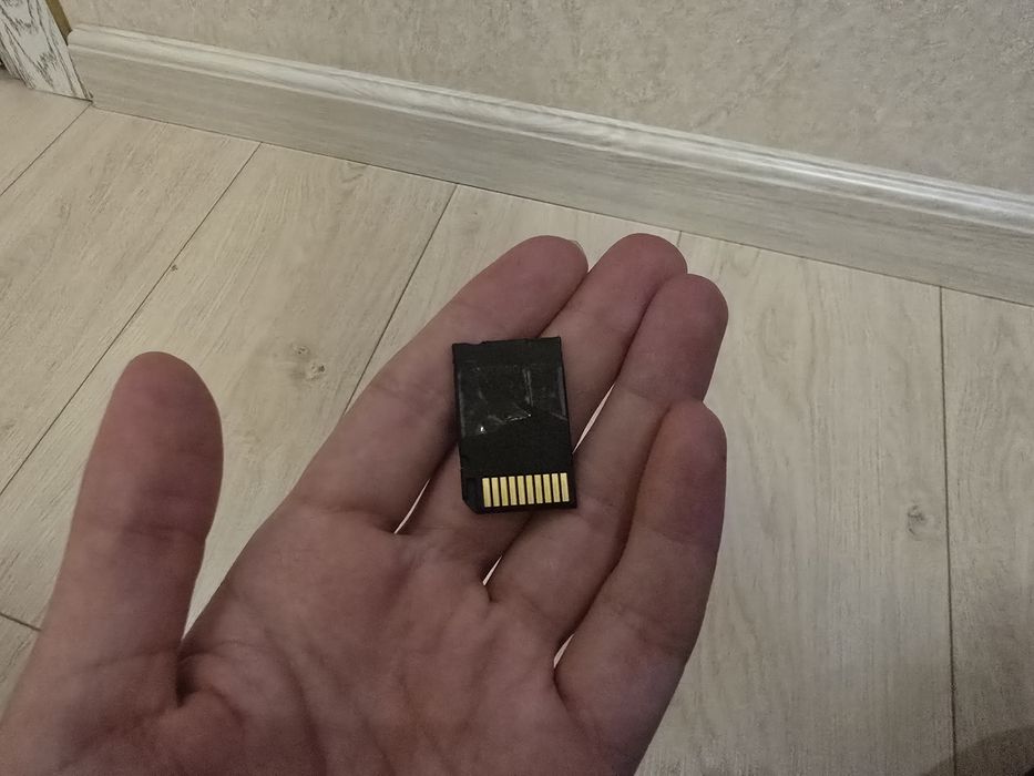 Psp street, не видить memory card