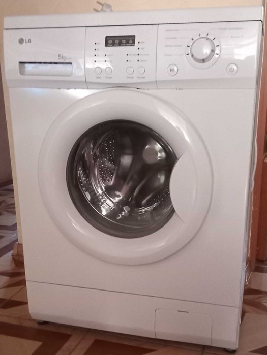 Стиралка  LG F1066LP