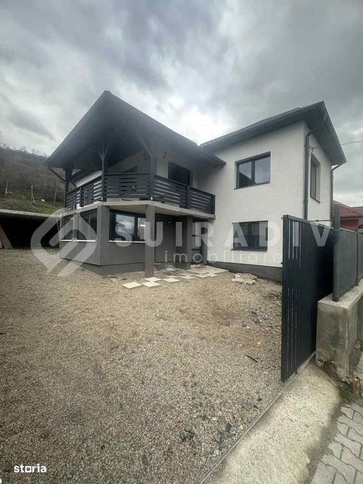 Casă individuală cu 5 camere | Pet Friendly | Garaj