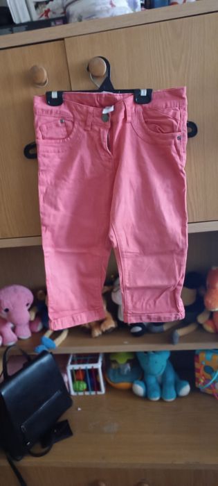 Pantaloni de blugi trei sferturi pentru fetițe