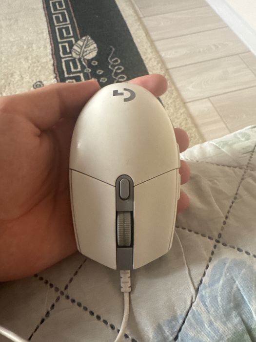Logitech G102  lightsync gaming mouse idiyal. Holatda asrab ishlatilga