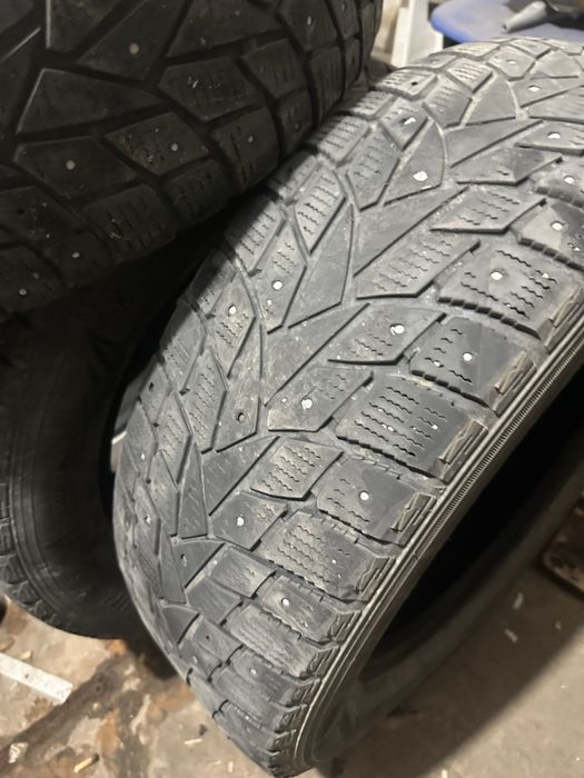 Продам шины Dunlop 235/60 R18