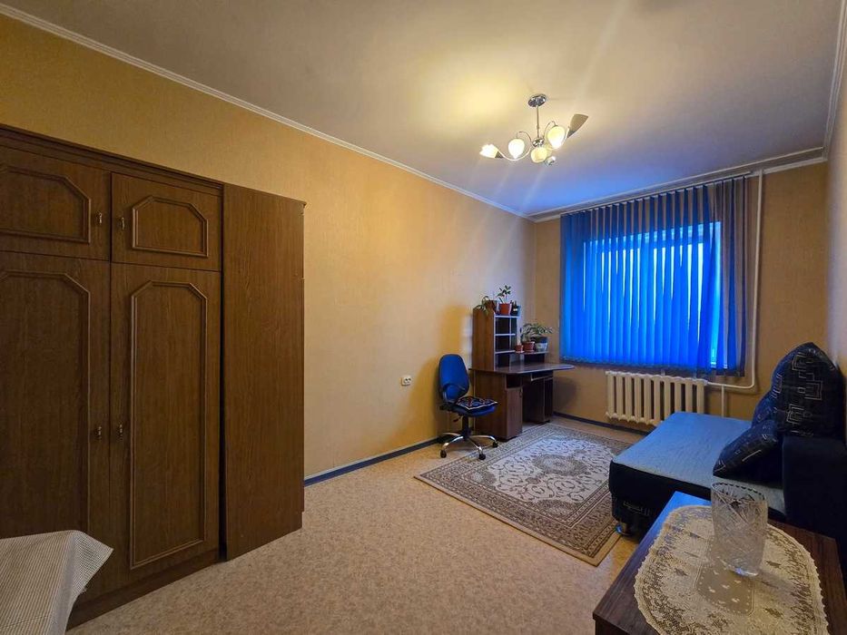 Продам 4-комнатную квартиру Орбита 2