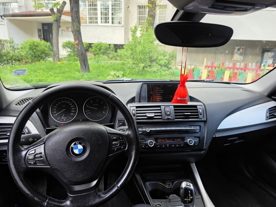 BMW  120 D 2013 година 116 к.с.
