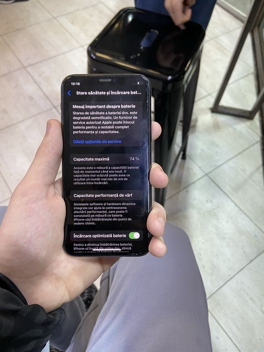 Vand/schimb iphone 11 pro  64 gb