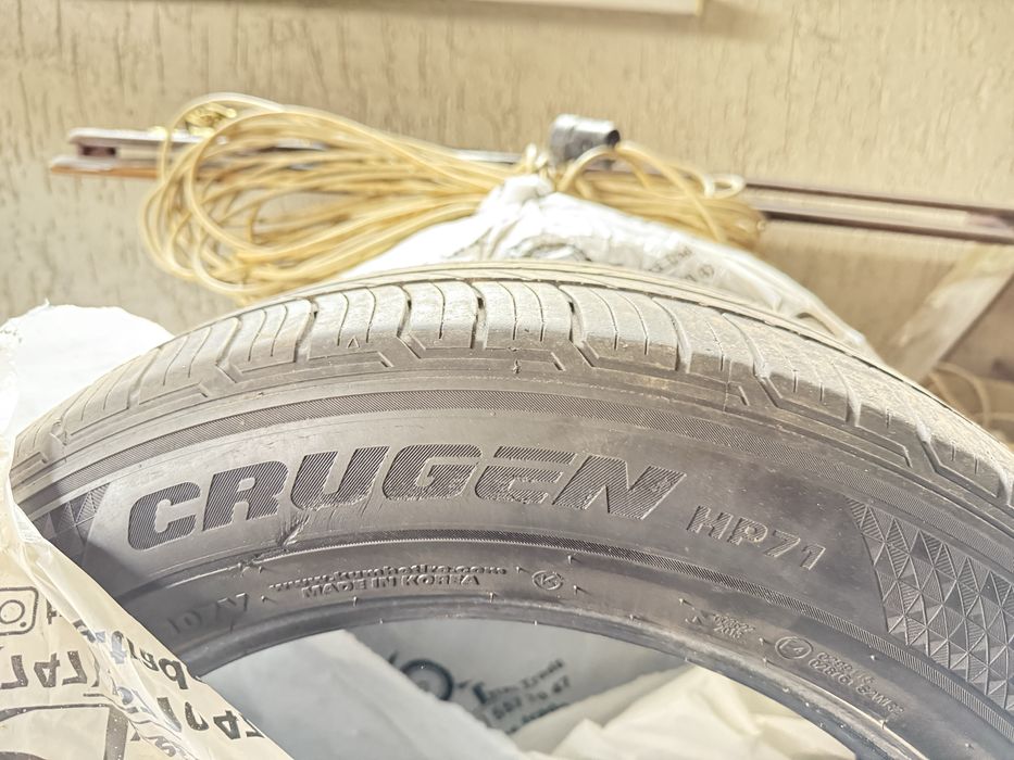 Продам резину летнюю, 2 шт в подарок