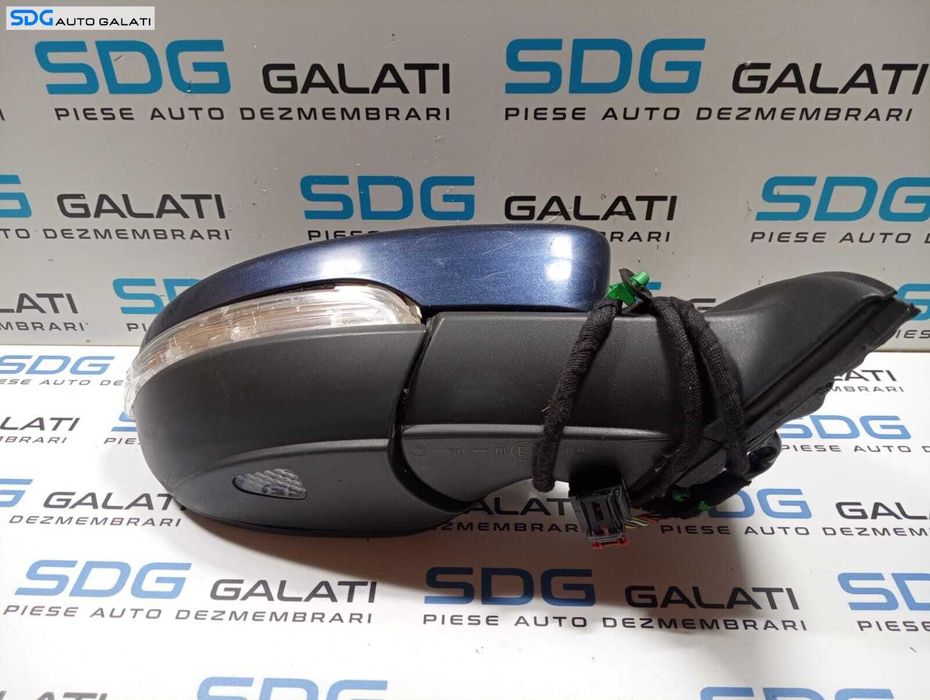 Oglinda Dreapta Electrica cu Lumina Ambientală și Semnalizare Volkswagen Passat B7 2010 - 2015 Cod 3C0857934A [M3833]