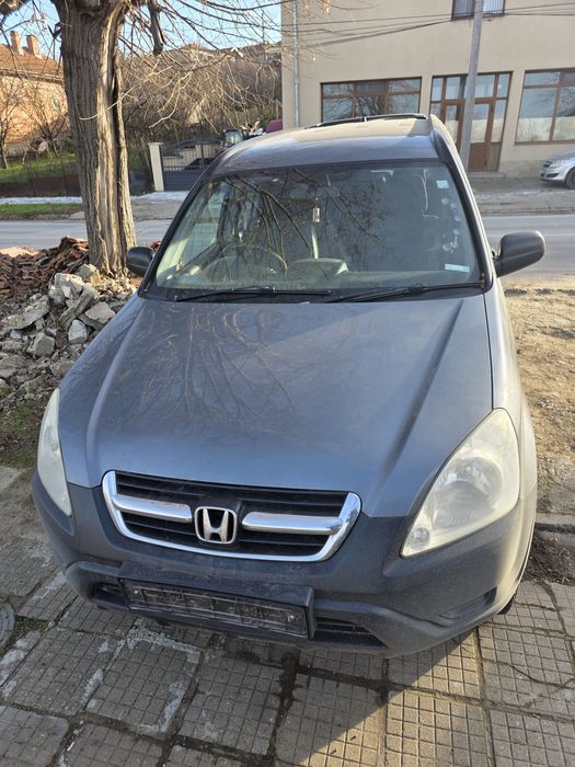 Хонда црв 2/ 2.0 бензин НА ЧАСТИ