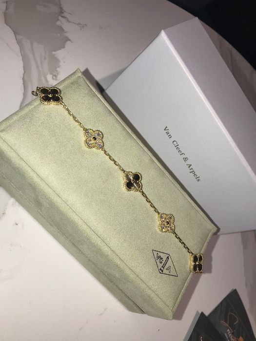 Гривна Van Cleef позлатена