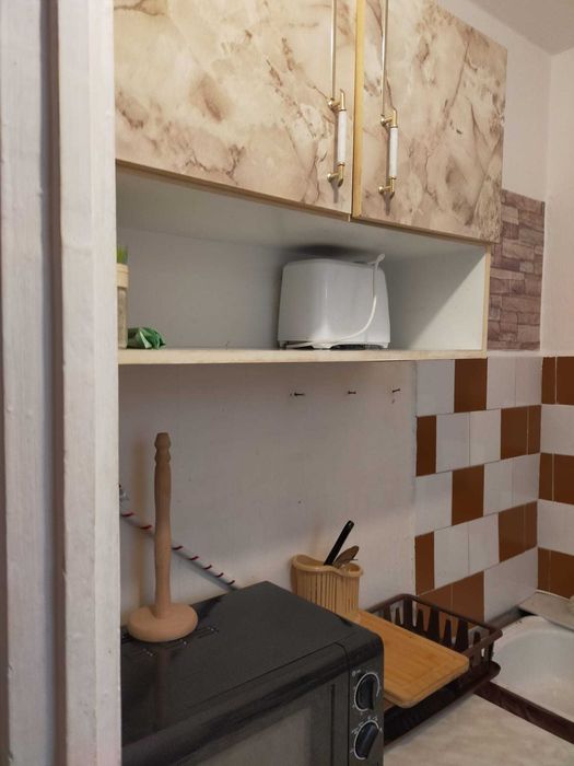 Închiriez garsonieră