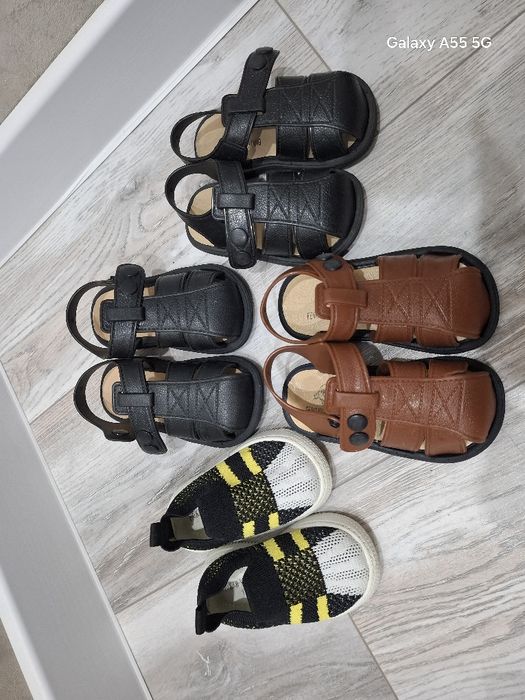 Продам детские сандали