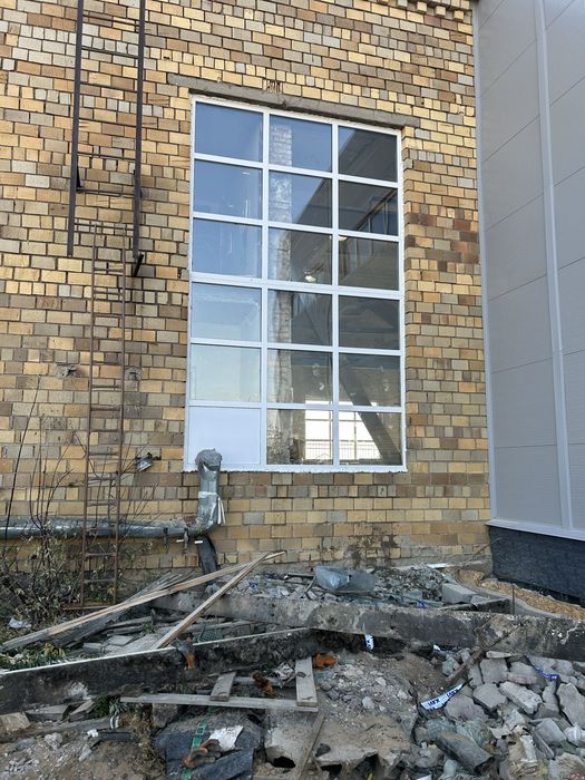 Окна. Двери. Витражи. Балконы.