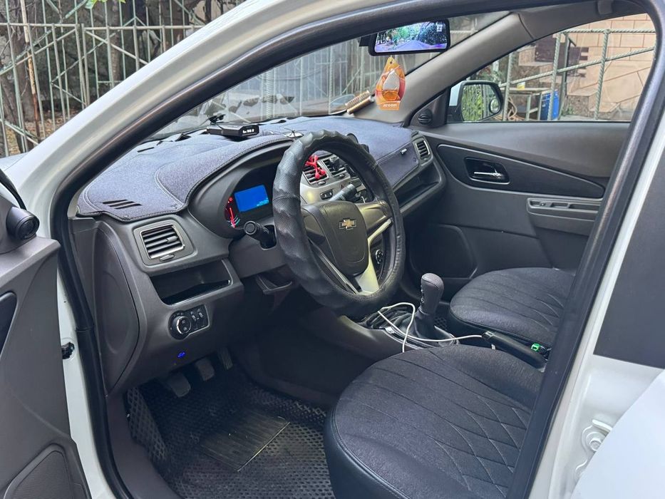 Продаётся Chevrolet Cobalt 2013 года состояние отличное