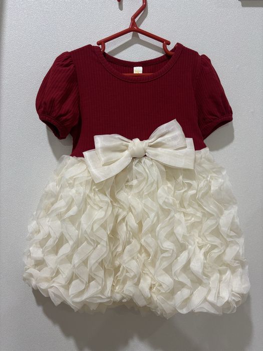 Платья для девочек новые