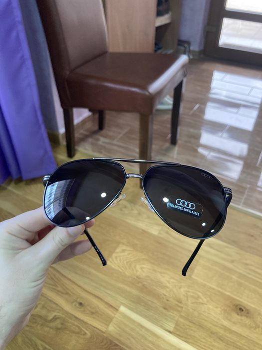 Ochelari de soare Audi cadou