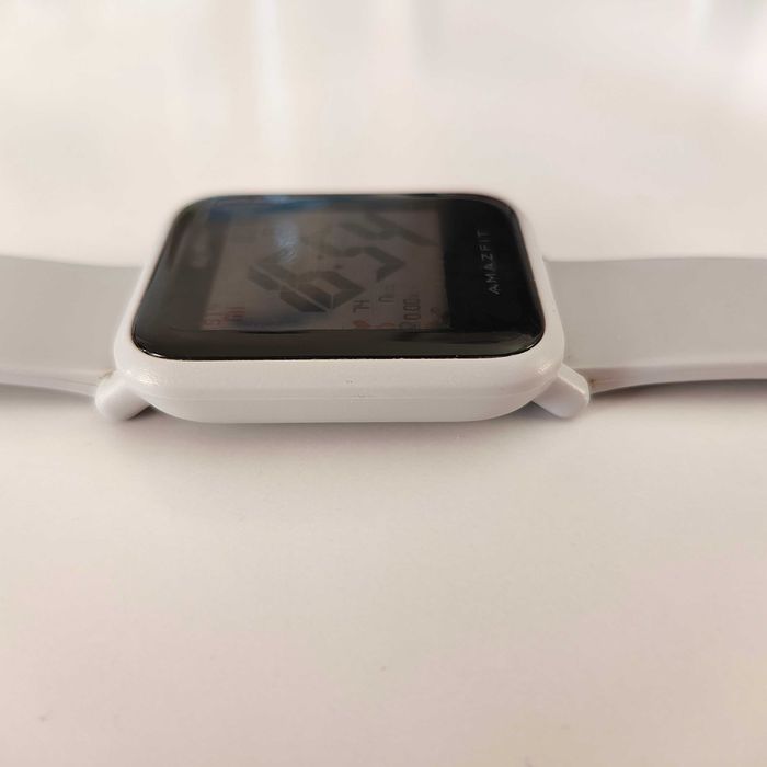Смарт часовник Amazfit Bip
