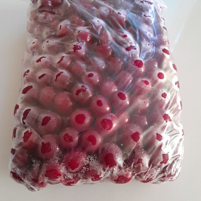 Вишня свежезамороженная, крупная