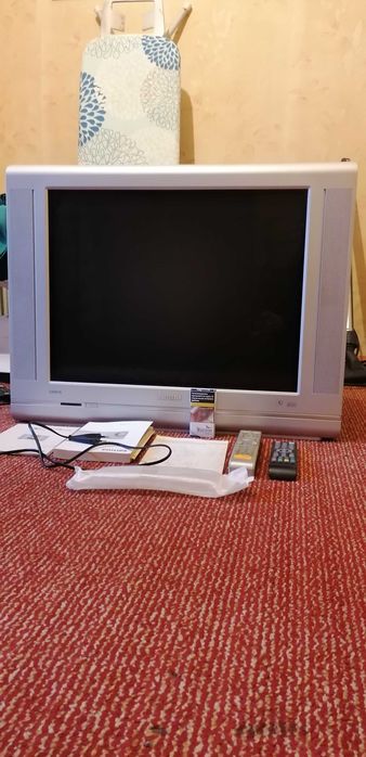Телевизор PHILIPS