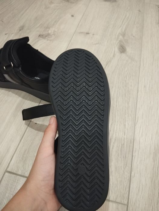 Школьная обувь 33