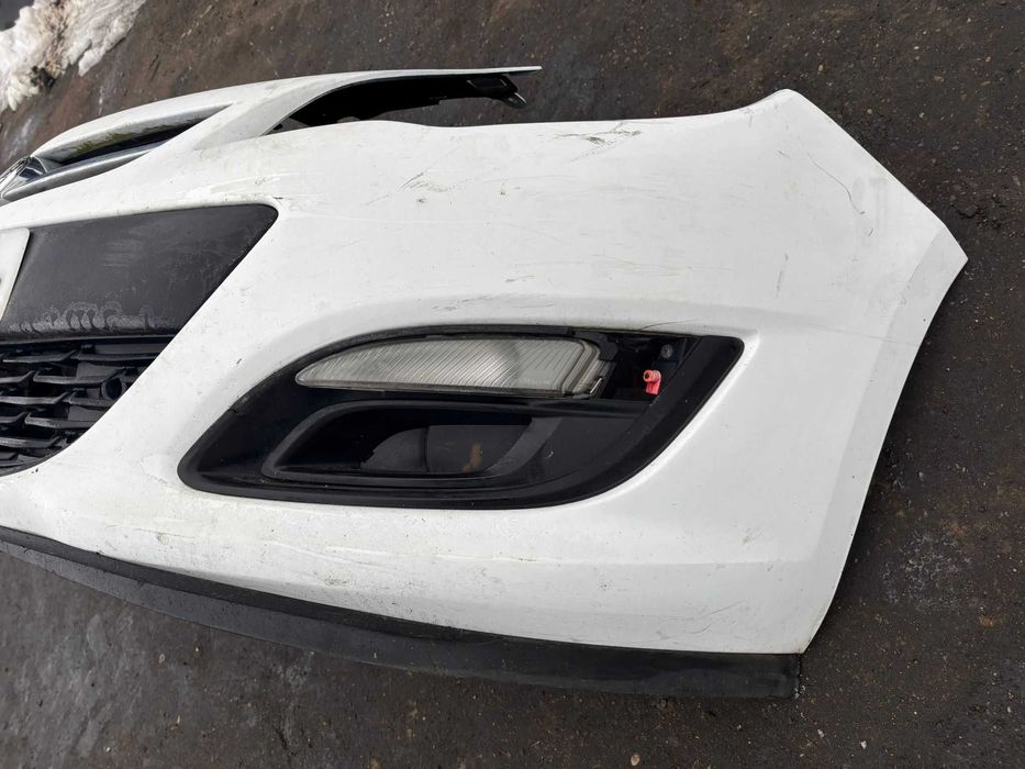 Bara fata Opel Astra j an 2013 facelift