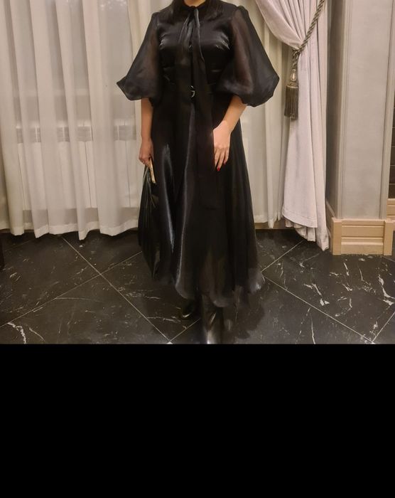 Платья чёрный,сияющий