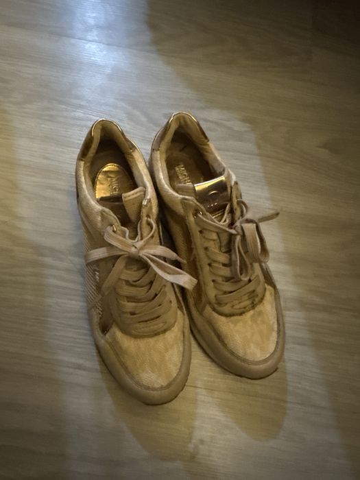 Оригинал michael kors кроссовки летние продам