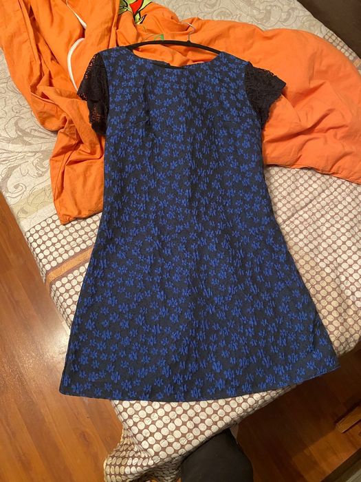 Продам платье на подростка