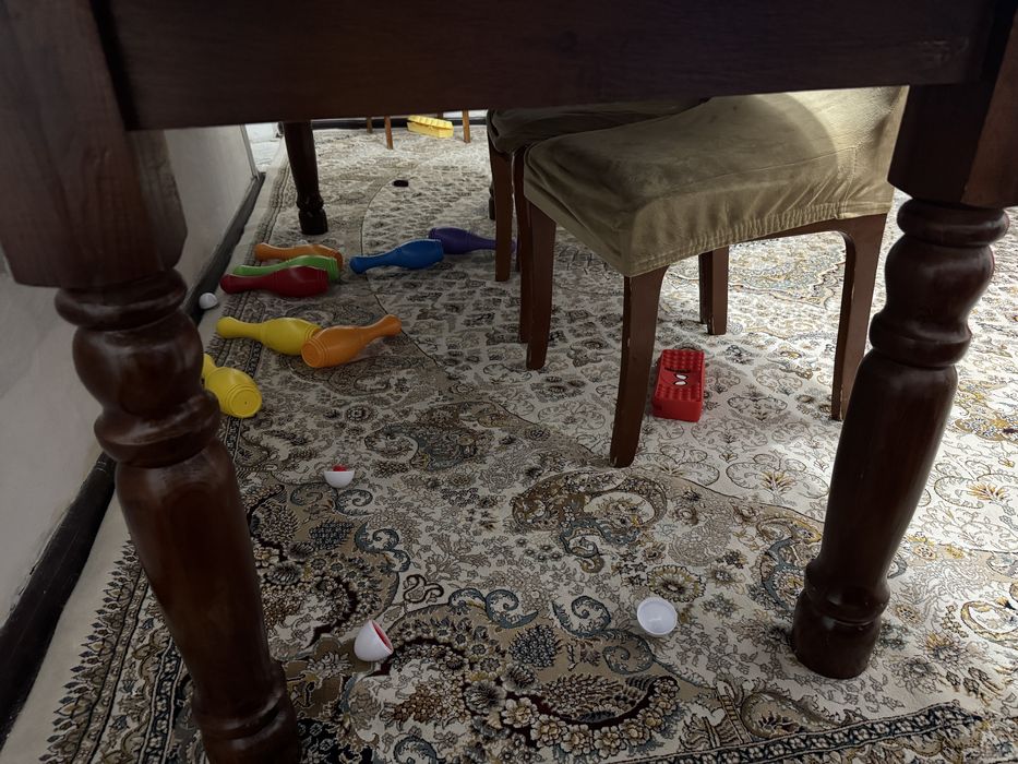 Продам гостинный стол