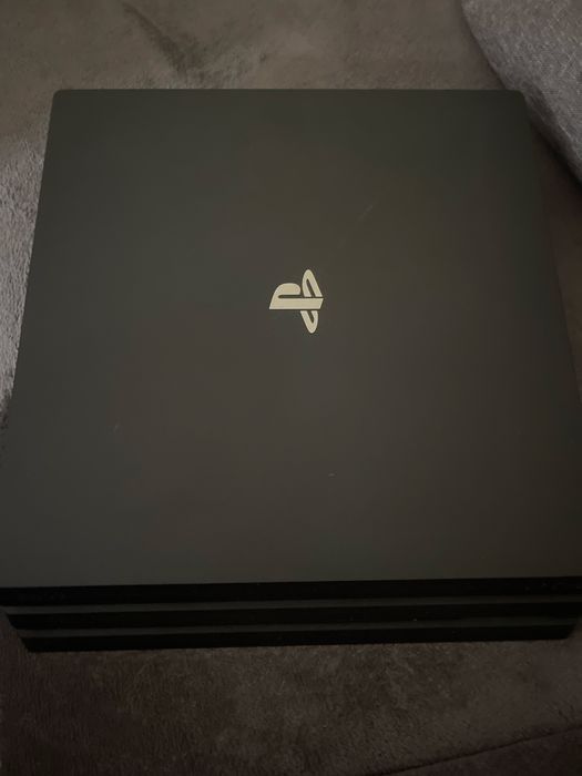 PS 4 pro с игри