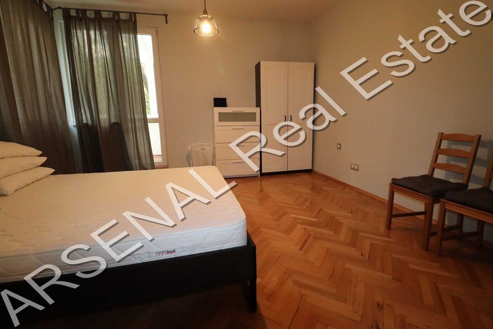 Дава се под наем Тристаен апартамент в София, Оборище - 105 кв.м за 797.64 € - Снимка #4