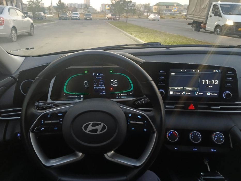 СРОЧНО ПРОДАМ!!! Hyundai Elantra