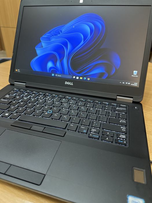 Vând urgent laptop functional  Dell-E5470