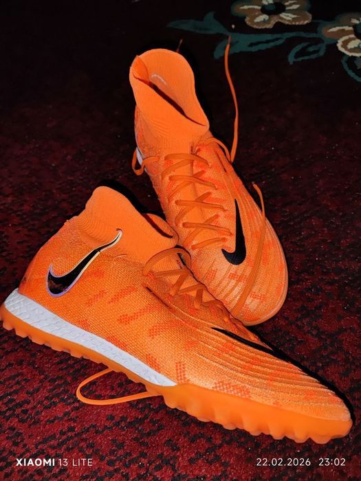 Сороконожки Nike Phantom Luna Orange, 38 размер