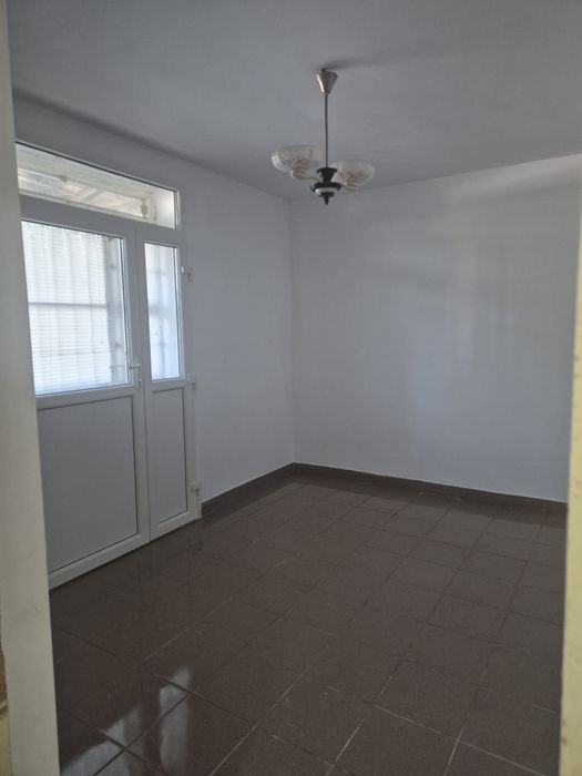 Inchiriez spatiu comercial - central
