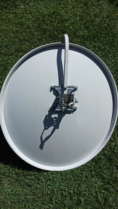 Antenă satelit DIGI 2 iesiri