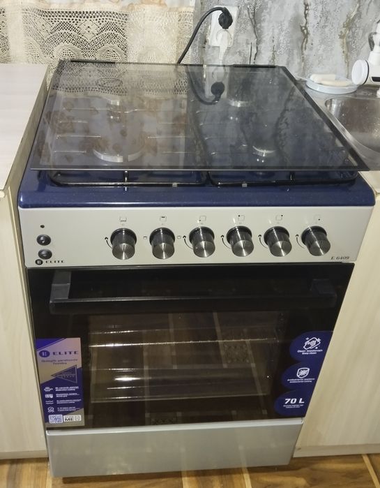 Продам газовую плиту